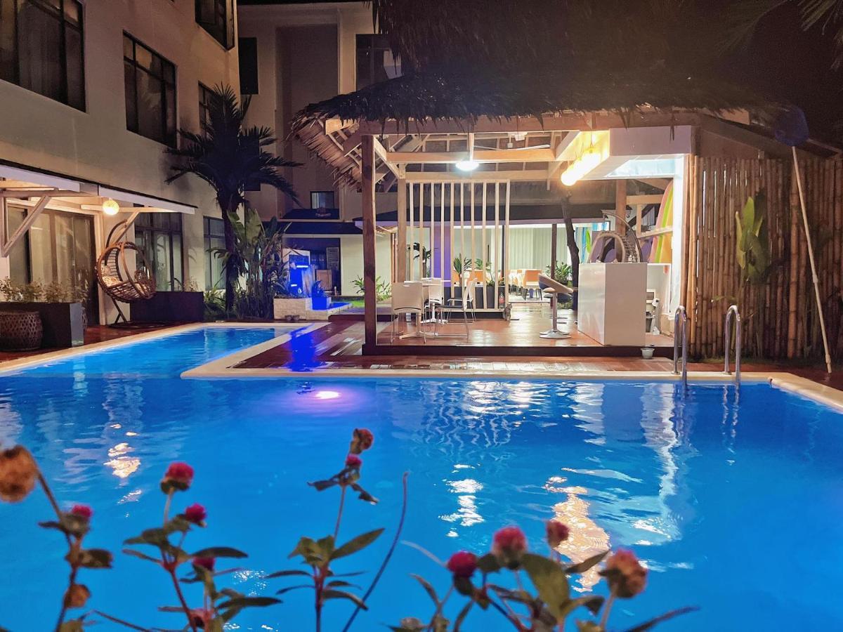 Siargao Seasky Resort Catangnan エクステリア 写真