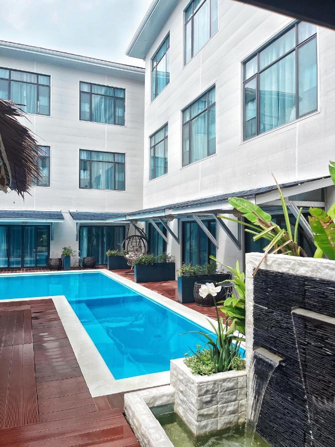 Siargao Seasky Resort Catangnan エクステリア 写真